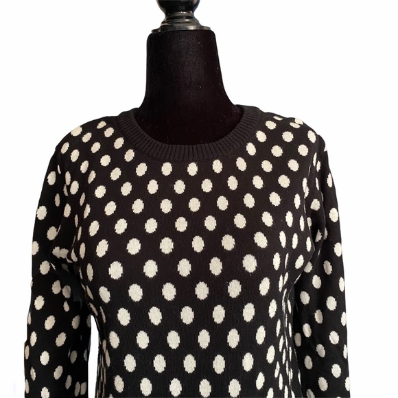 B/W Polka Dot Sweater - Picture 2 of 2